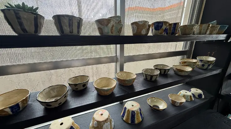 やちむんヤムチンの作品。盛り付けに使いやすい鉢