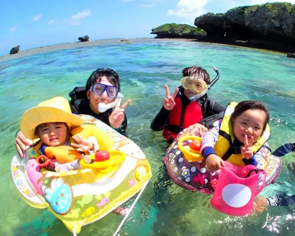 子供とシュノーケリングで海あそび
