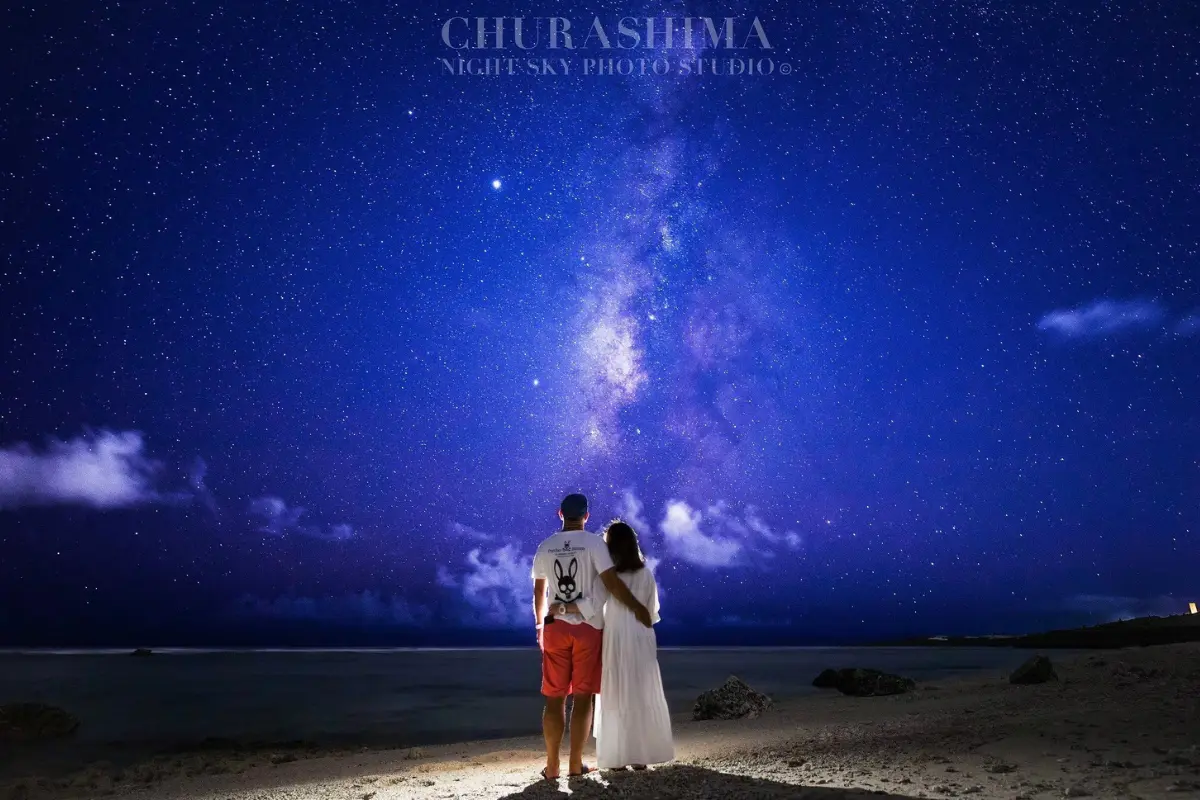 CHURASHIMA NIGHT SKY PHOTO STUDIOの星空撮影イメージ14。旅行の思い出を残す沖縄のナイトフォト。