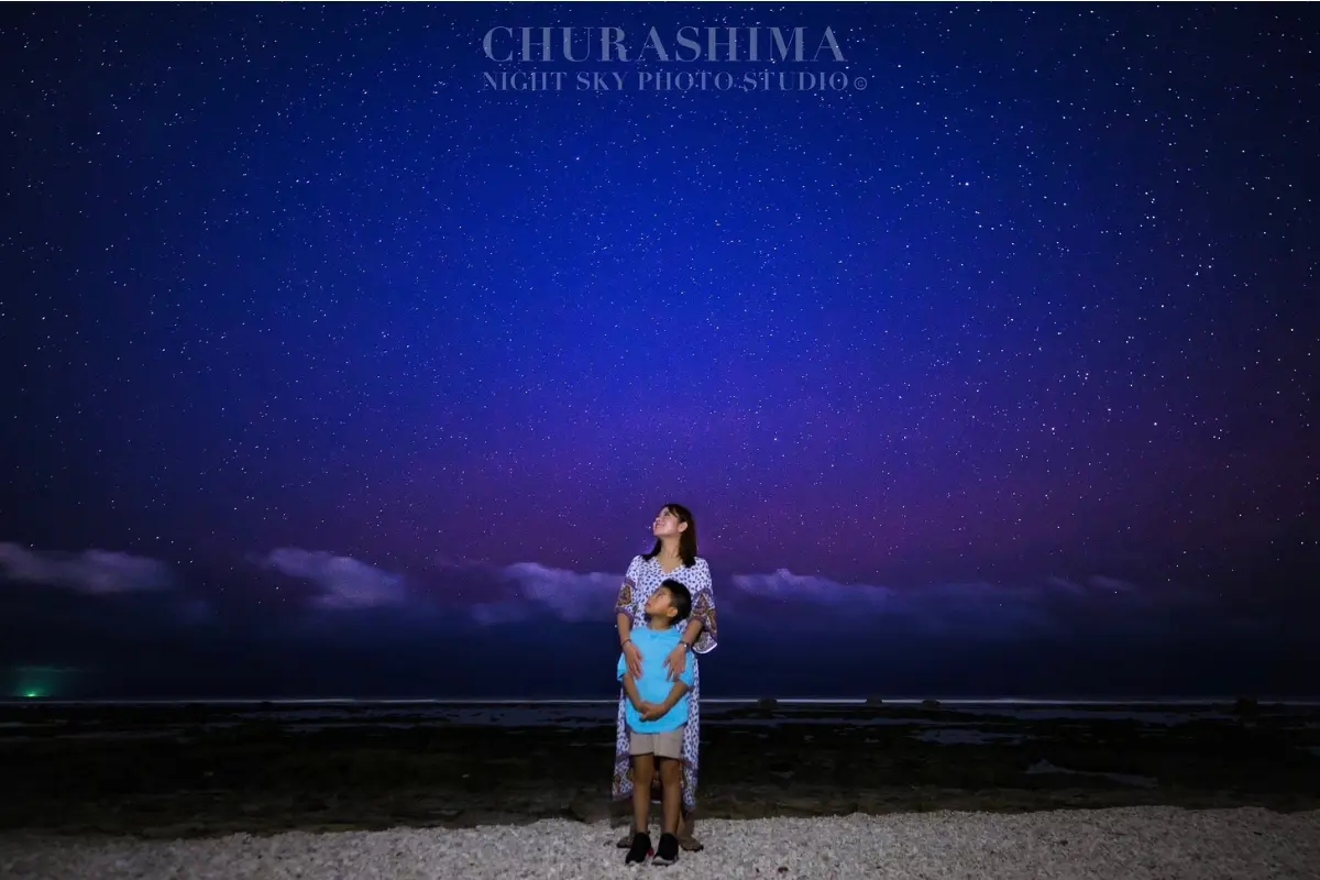 CHURASHIMA NIGHT SKY PHOTO STUDIOの星空撮影イメージ18。旅行の思い出を残す沖縄のナイトフォト。