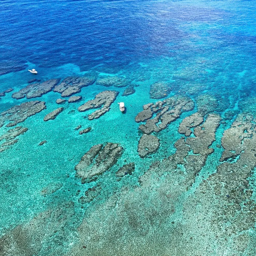ソルキスのダイビングで潜る前の船上写真
